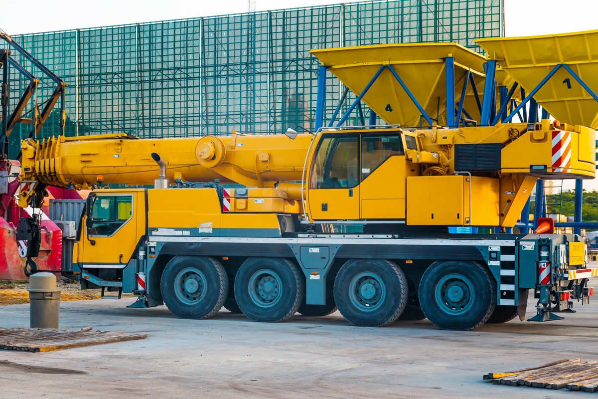 Rozładunek maszyn przemysłowych